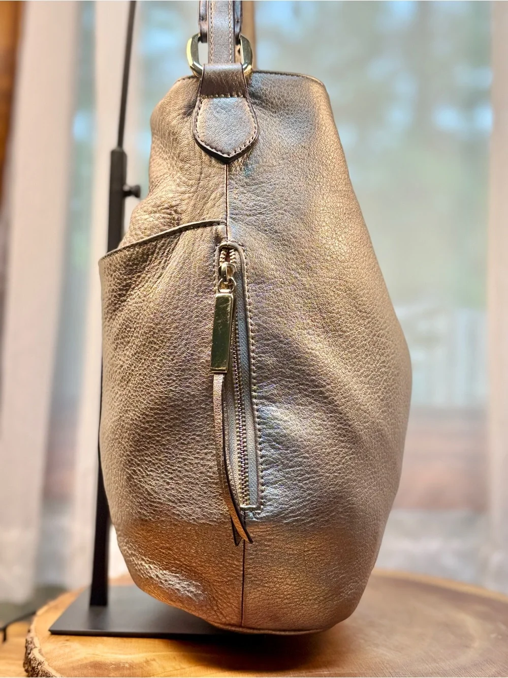 b. makowsky Metallic Gold Pebbled Leather Hobo Shoulder Bag EUC